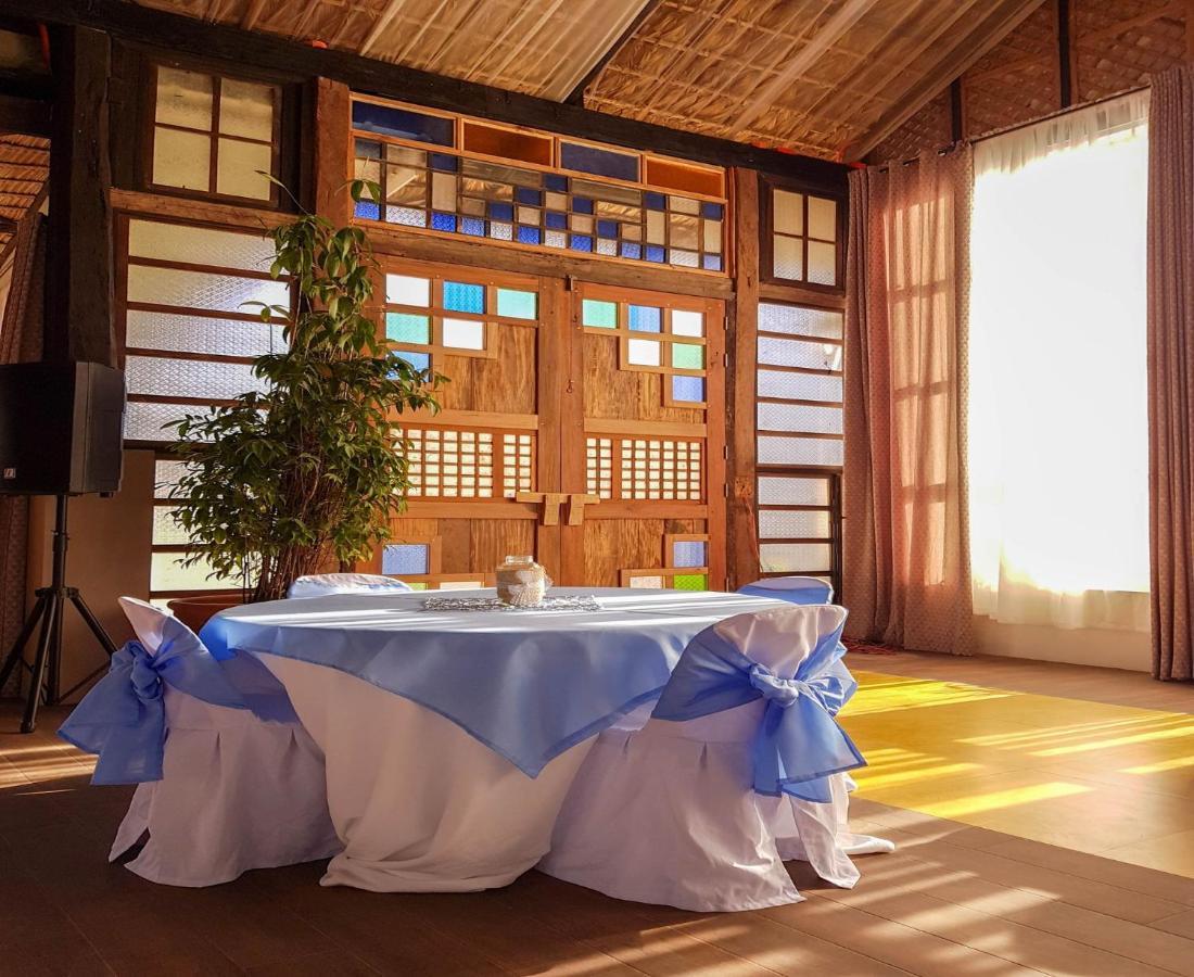 维多利亚小屋海滩度假村和餐厅 帕古普 外观 照片