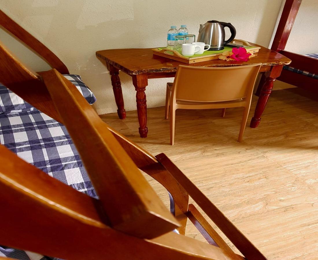 维多利亚小屋海滩度假村和餐厅 帕古普 外观 照片
